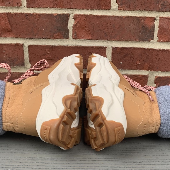 Sorel Kinetic Breakthru Conquest Waterproof Boots - Picture 10 of 13